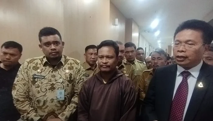 PHK Toba Pulp Lestari: 80% Karyawan Terancam, Bobby Nasution Janji Alih Data ke Perhutani dan Kemenaker Tegas!