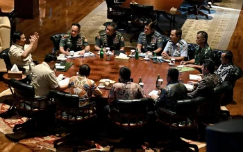 Prabowo Tekankan Pengawasan Aliran Dana dalam Pertemuan Rutin dengan Ketua PPATK di Hambalang