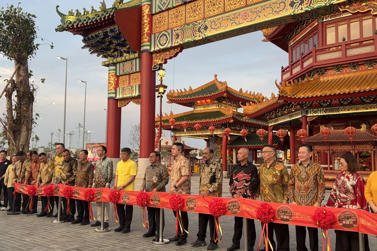 Pramono Kagum Kelenteng Tian Fu Gong Dekat Masjid Al-Ikhlas di PIK, Simbol Keberagaman di Indonesia