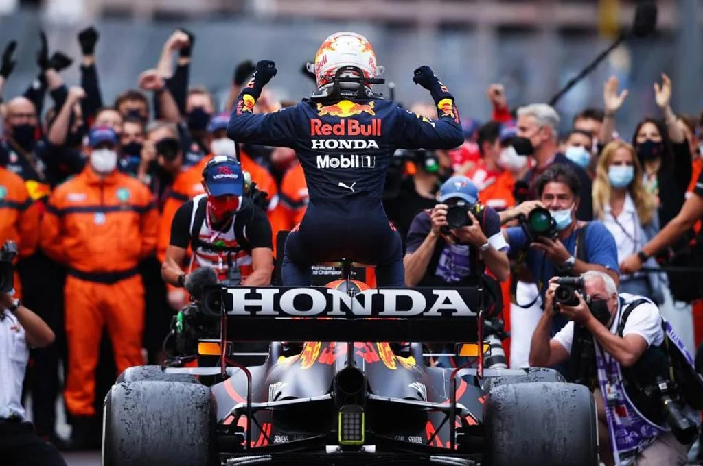 Rahasia Dibalik Kesuksesan Max Verstappen di F1: Otak yang Luar Biasa