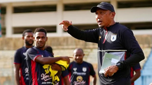 Rahmad Darmawan Optimis Persipura Playoff Buka Jalan ke BRI Super League 2026/27