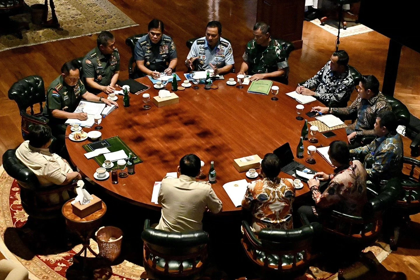 Rapat Hambalang: Prabowo Gagas Reformasi Pendidikan dan Strategi Pertahanan Nasional