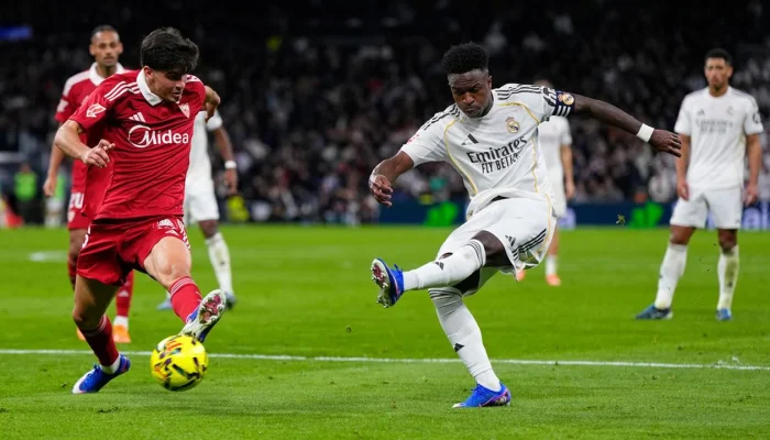 Real Madrid Tundukkan Sevilla Berkat Gol Vinicius Junior