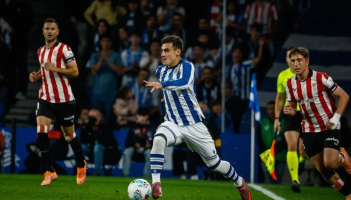Real Sociedad Dalam Sorotan: Pertarungan Sengit Valencia dan Minat Aston Villa Terhadap Ander Barrenetxea