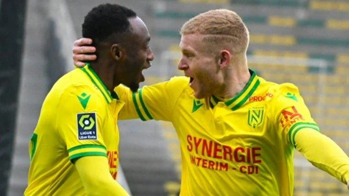 Rennes vs Nantes: Duel Sengit di Ligue 1, Transfer Bintang Mali, Tragedi Pendukung, dan Kasus Narkoba Mengguncang Kedua Klub