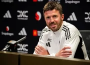 Respons Berkelas Michael Carrick: Dukungan Penuh untuk Kobbie Mainoo di Ambang Lolos Liga Champions