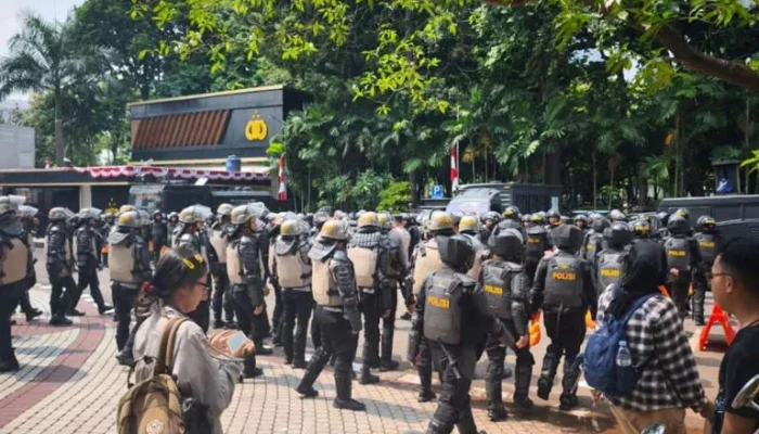 Ribuan Mahasiswa Gerakkan Demo Hari Ini di Jakarta, Memaksa Polisi Tingkatkan Keamanan