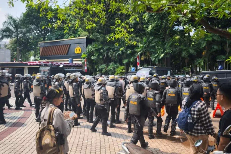 Ribuan Mahasiswa Gerakkan Demo Hari Ini di Jakarta, Memaksa Polisi Tingkatkan Keamanan