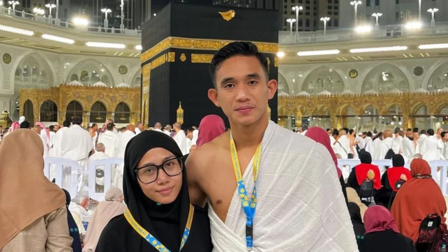 Rizki Ridho Haji: Mengganti Ayah di Tanah Suci Bersama Ibu, Momen Subuh Hingga Syuruq yang Mengharukan