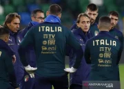 Roberto Mancini dan Rafa Benitez: Dua Nama Besar yang Terkait dengan Tim Nasional Italia