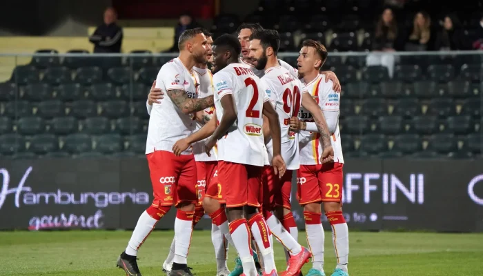 Serie B Promotion Play-off Final: Catanzaro vs Monza, Pertarungan Sengit untuk Naik ke Serie A