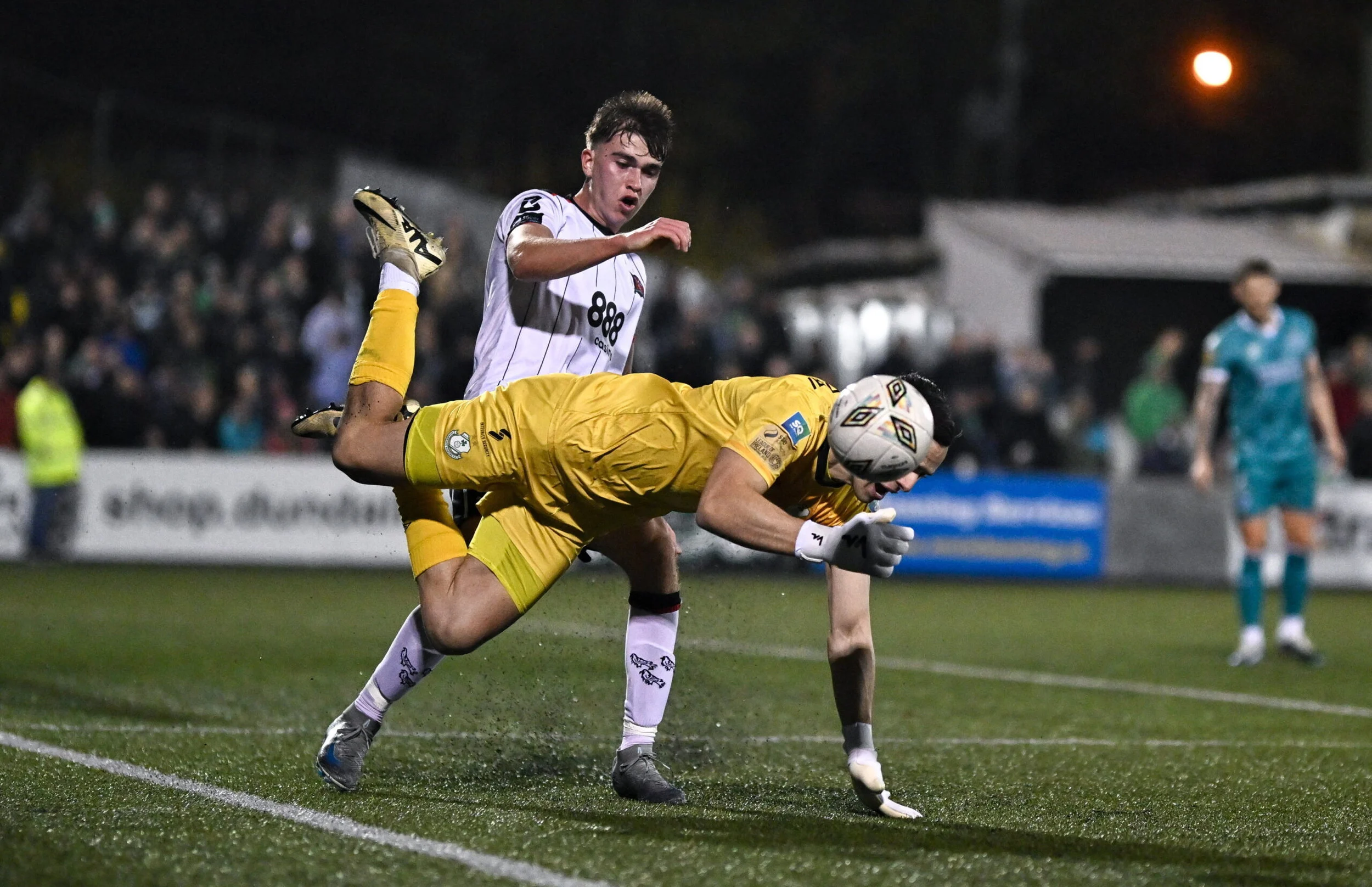 Shamrock Rovers Terjungkir: Dundalk Menang dengan Gol Stunner Tyreke Wilson