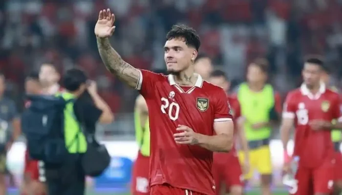 Shayne Pattynama: Dari Lapangan Eropa ke Bangku Cadangan Persija, Siap Guncang Rivalitas Persib