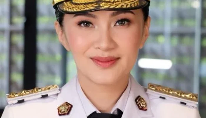 Sherly Tjoanda, Gubernur Favorit Anak Muda, Dorong SDM Karakter di Malut; CJH Kloter 13 Tiba di Madinah