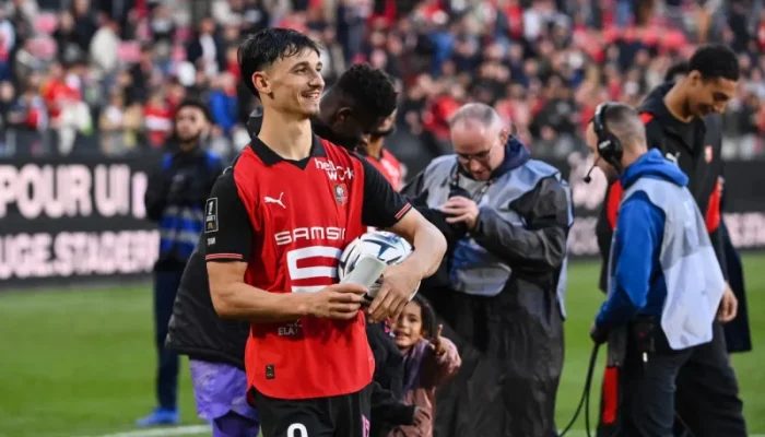 Stade Rennais Pastikan Esteban Lepaul Tidak Akan Dijual