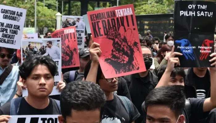 The Brandals Tutup May Day Gebrak di DPR: Kontroversi Penangkapan 101 Pengunjuk Rasa