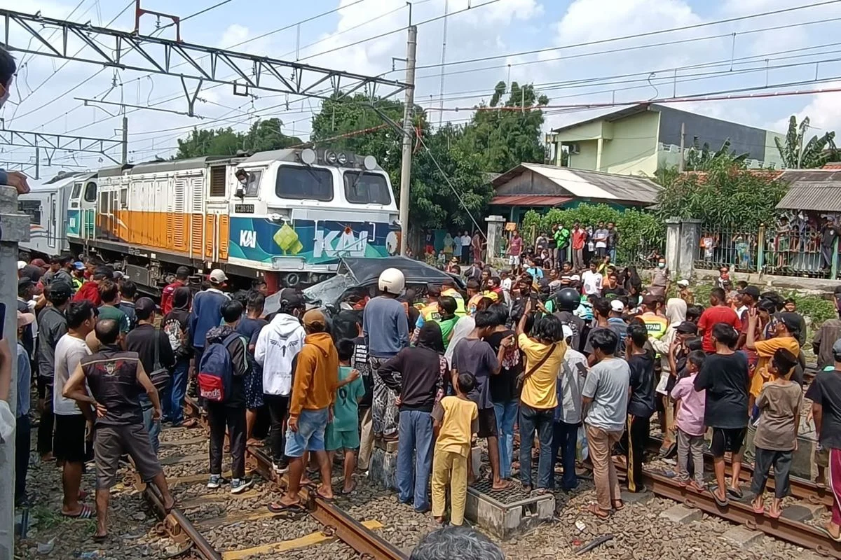 Tragedi Bekasi Timur: Kecelakaan Kereta Api yang Menewaskan 16 Orang