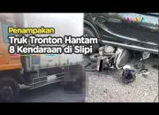 Truk Rem Blong di Slipi Tabrak Separator, Sopir Dikenai Tilang Rp600 Ribu