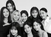 Twice, Dua Kisah Berbeda yang Membuat Kita Bertanya-tanya