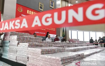 Uang Rakyat yang Hilang: Kasus Korupsi dan Pelemahan Mata Uang