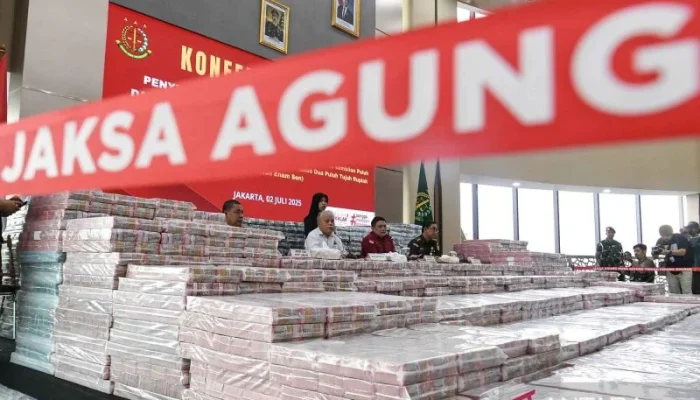 Uang Rakyat yang Hilang: Kasus Korupsi dan Pelemahan Mata Uang