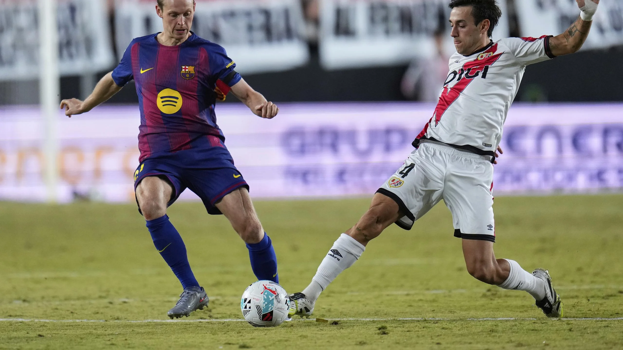 Valencia Lawan Barcelona: Pertarungan Sengit untuk Mendapatkan Tiket Conference League