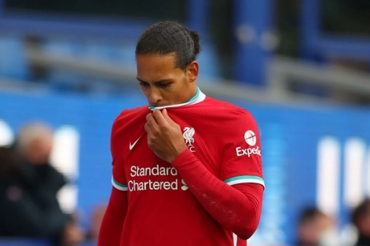 Virgil van Dijk Ungkap Tekanan di Liverpool: Dari Rumor Transfer Hingga Dinamika Tim