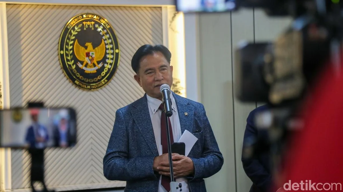 Yusril Ihza Mahendra Buka Suara Soal Pembubaran Nobar Film 'Pesta Babi'