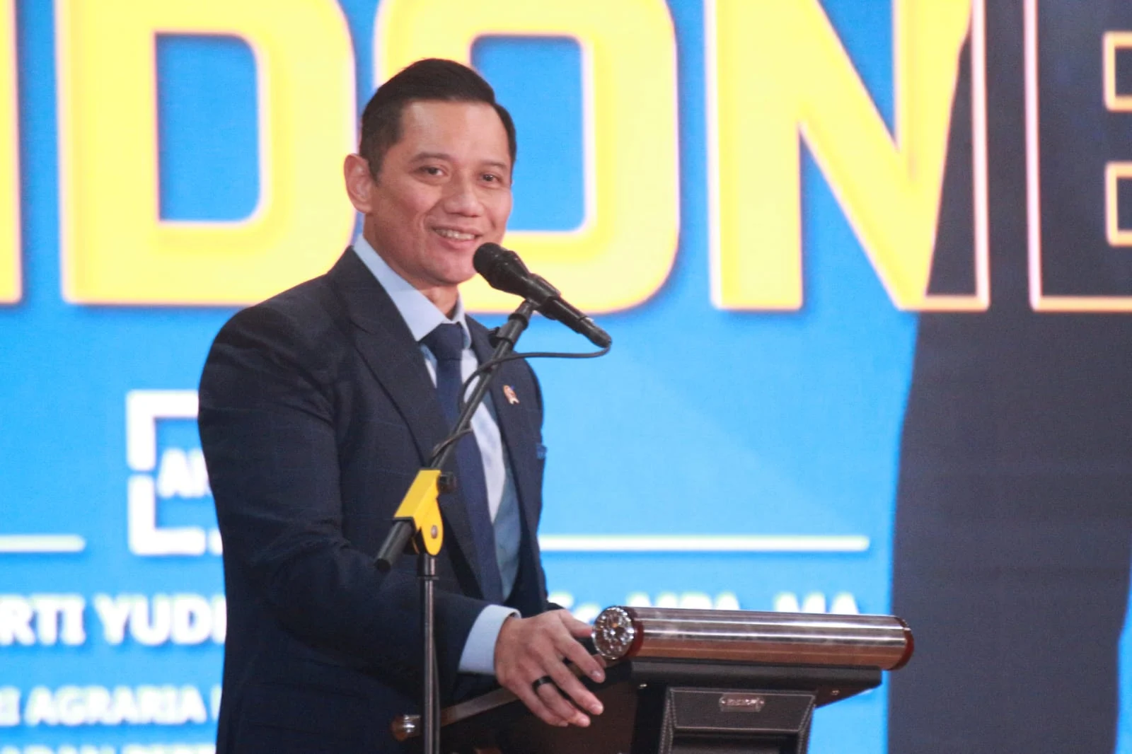 Agus Harimurti Yudhoyono: Menteri ATR yang Berkomitmen untuk Mengatasi Masalah Pertanahan di Indonesia