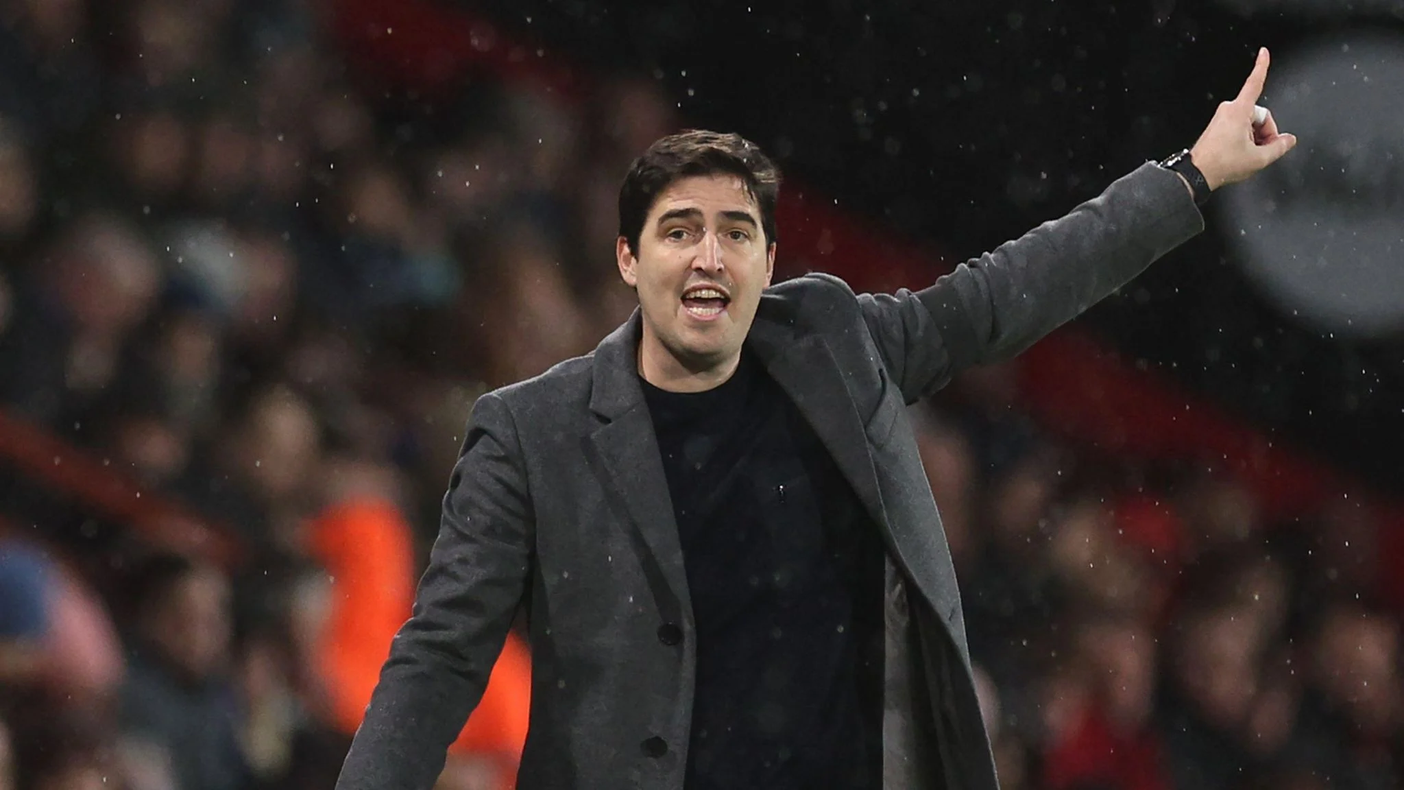 Andoni Iraola Siap Menantang Liverpool: Dari Bournemouth Hingga Anfield