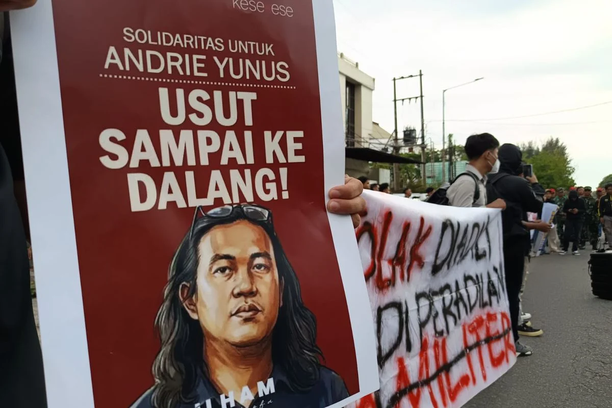 Andrie Yunus Dihadapi Sidang Kasus Penyiraman Air Keras, Apa yang Terjadi?