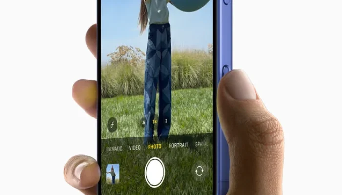 Apple Membuat Sejarah Dengan Menggunakan iPhone Untuk Mengambil Gambar Pertandingan Sepak Bola Profesional