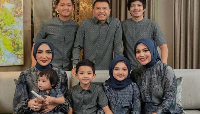 Ashanty dan Keluarga Capai Puncak Pendidikan, Sosok Inspiratif di Balik Kesuksesan