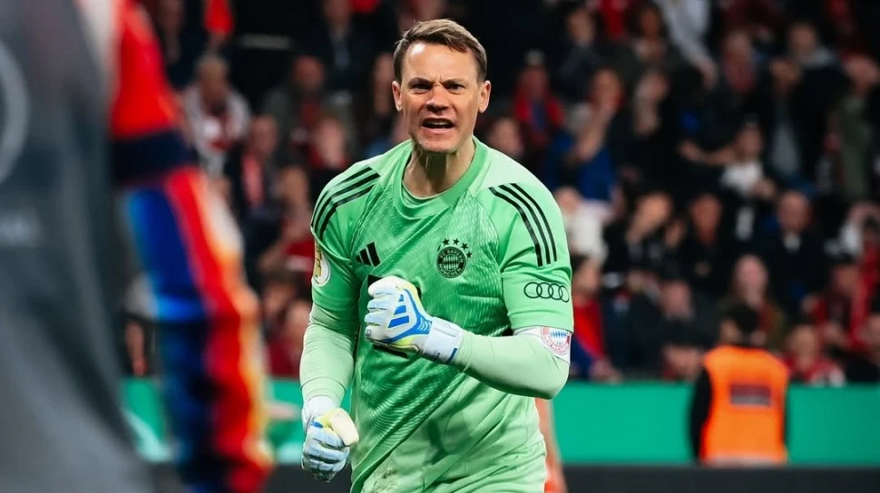 Augsburg Jadi Fokus Perhatian Dunia Sepak Bola: Dari Kiper Jerman Manuel Neuer Hingga Pertandingan Pramusim Leeds United