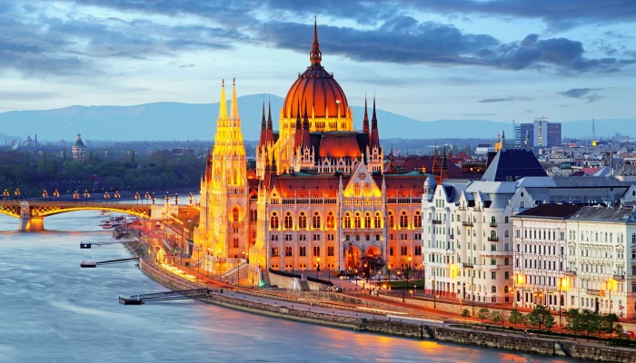 Budapest, Kota yang Penuh Warna dan Kebijakan