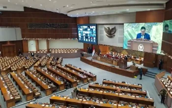 Dewan Perwakilan Rakyat Republik Indonesia: Proses Naturalisasi dan Penerimaan Mahasiswa Baru