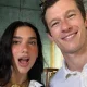 Dua Lipa dan Callum Turner: Kisah Cinta yang Terjalin dari Buku