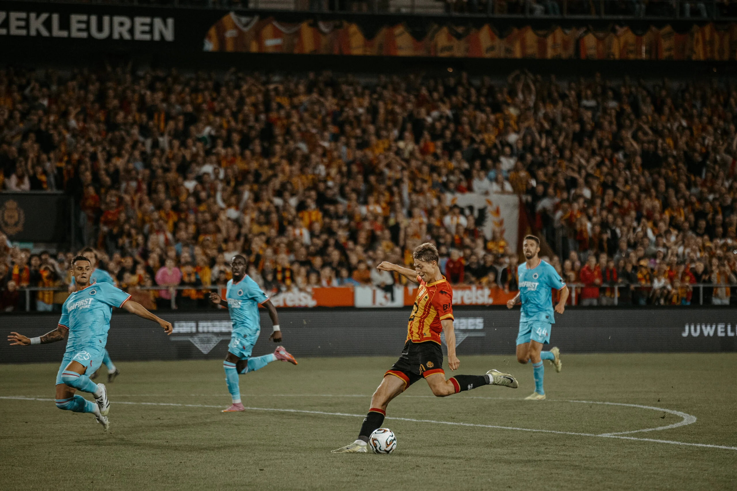 Dunia Sepak Bola: Dari KV Mechelen hingga Club Brugge dan Persiapan WK 2026