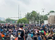 Eid Mubarak dan Demonstrasi Mahasiswa: Dua Wajah Berbeda di Jakarta