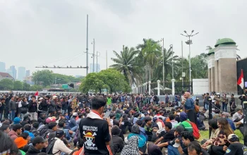 Eid Mubarak dan Demonstrasi Mahasiswa: Dua Wajah Berbeda di Jakarta