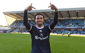 Femi Azeez Diburu Aston Villa dan Ipswich Town, Apa Yang Terjadi Dengan Masa Depannya di Millwall?