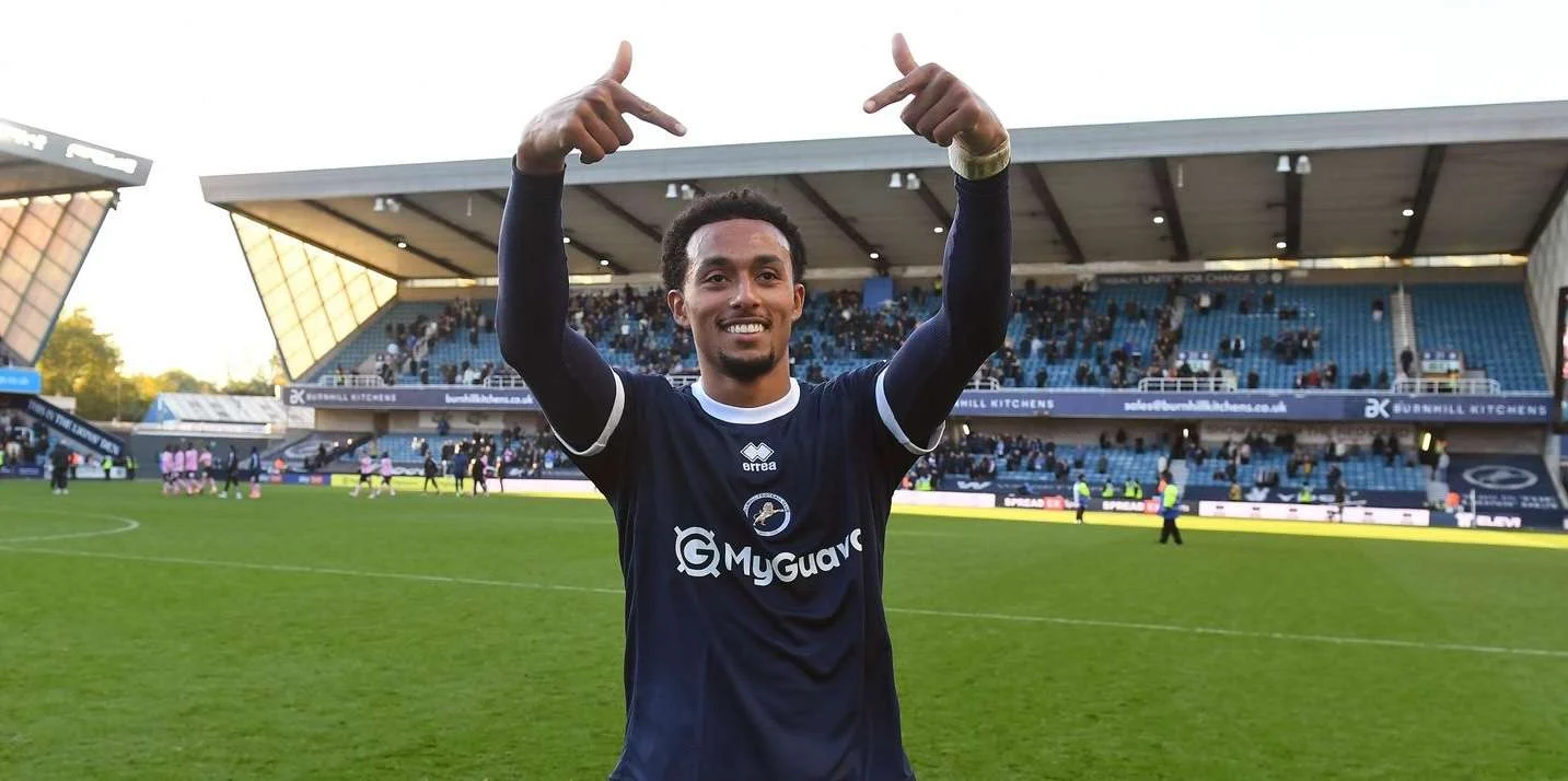 Femi Azeez Diburu Aston Villa dan Ipswich Town, Apa Yang Terjadi Dengan Masa Depannya di Millwall?