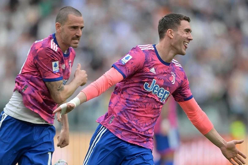 Ferran Torres dan Dusan Vlahovic Jadi Sorotan di Dunia Sepakbola