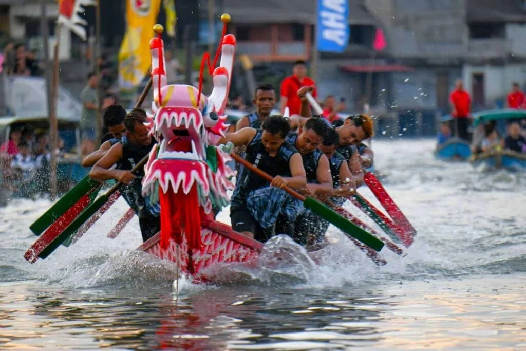 Festival Perahu Naga: Antara Tradisi, Olahraga, dan Pariwisata