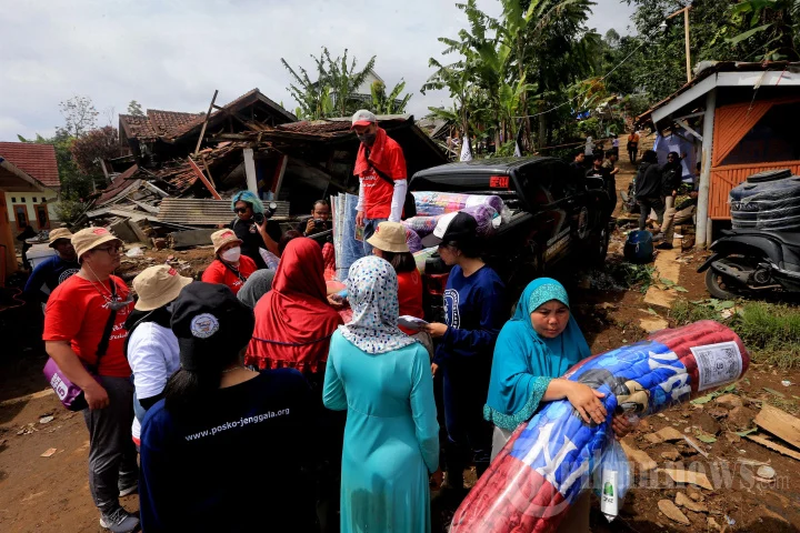 Gempa dan Bencana Alam: Persiapan dan Bantuan
