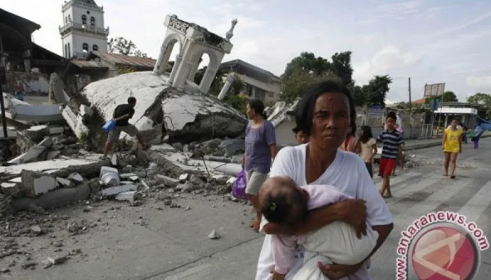 Gempa Filipina: Korban Tewas Bertambah, Desa Terisolasi Membutuhkan Bantuan
