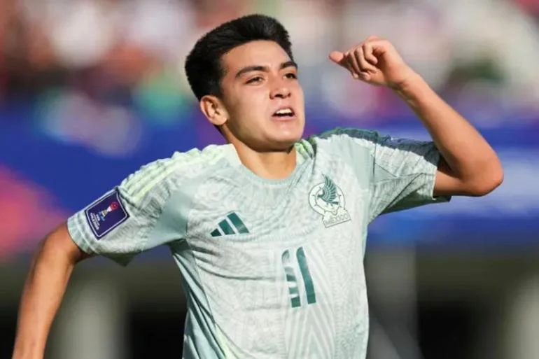 Gilberto Mora, Pemain Termuda di Piala Dunia 2026