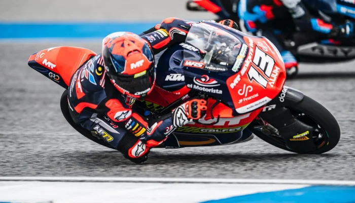 Hakim Danish Raih Kemenangan Pertama di Moto3, Adrian Fernandez Berjuang di Trek