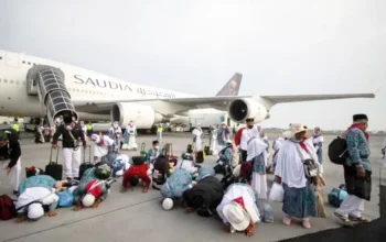 Jemaah Haji Kloter Pertama dari Berbagai Embarkasi Tiba di Tanah Air