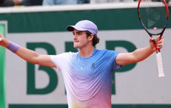Joao Fonseca: Bintang Muda Tenis yang Membuat Gelombang di Roland Garros